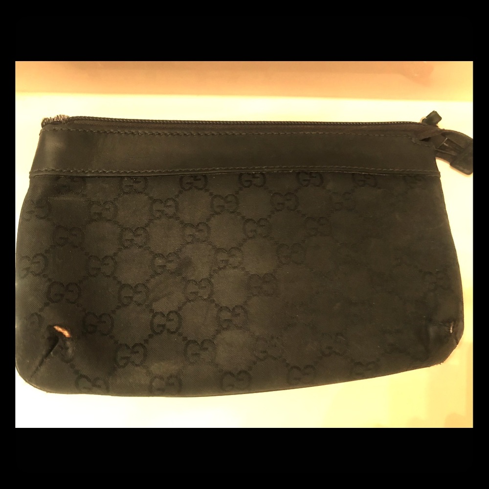 Gucci wristlet